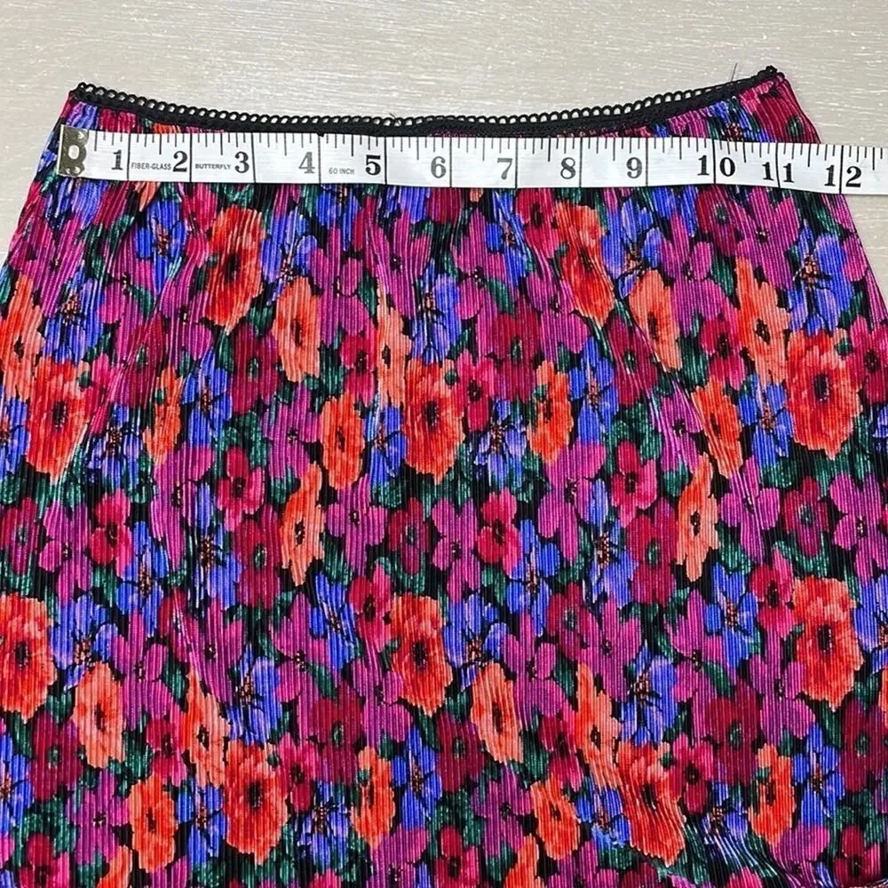 NWOT Wild Fable crinkle pleat mini skirt